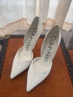 Calvin Klein White Pointed-Toe Leather Pumps